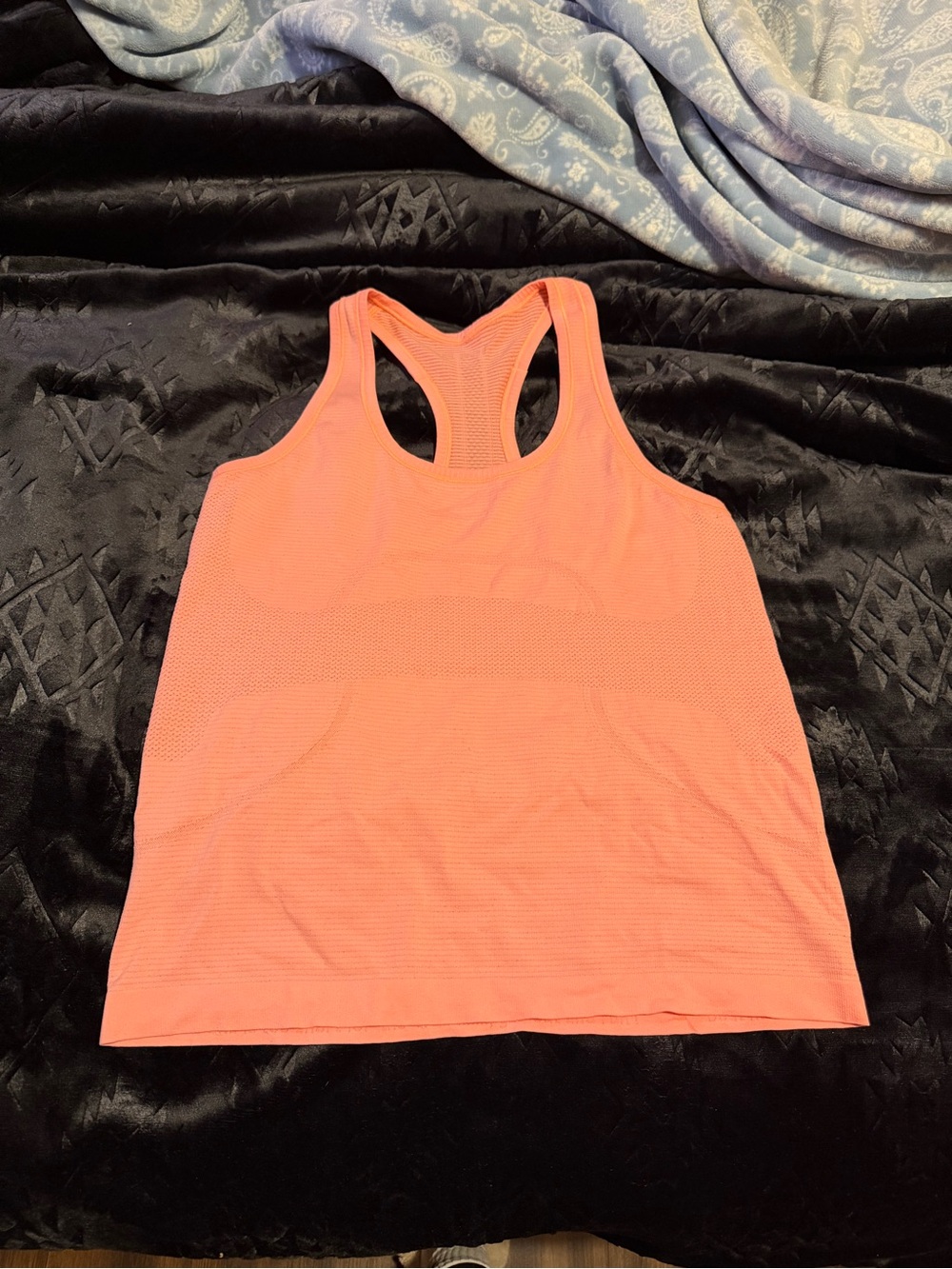 Women’s bright pink racer back lululemon tank